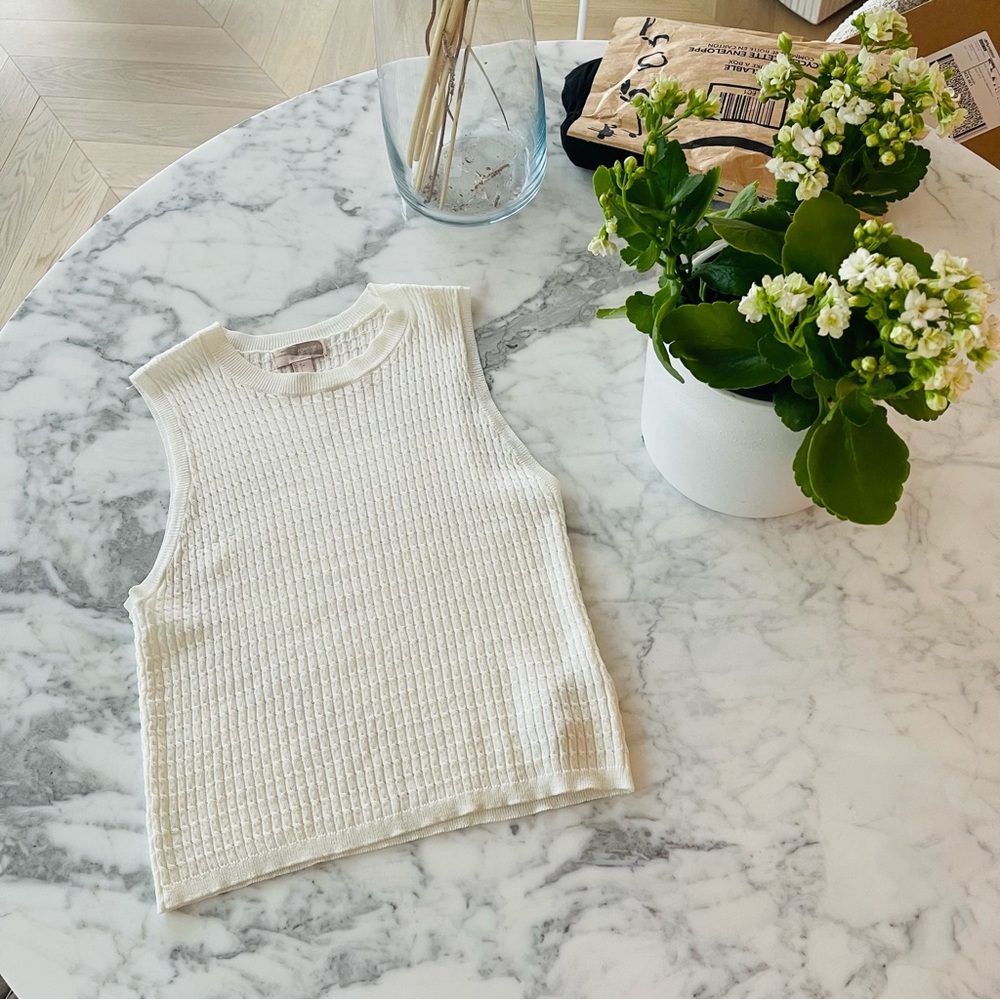 NEW White/Cream Knit Sleeveless Knit top